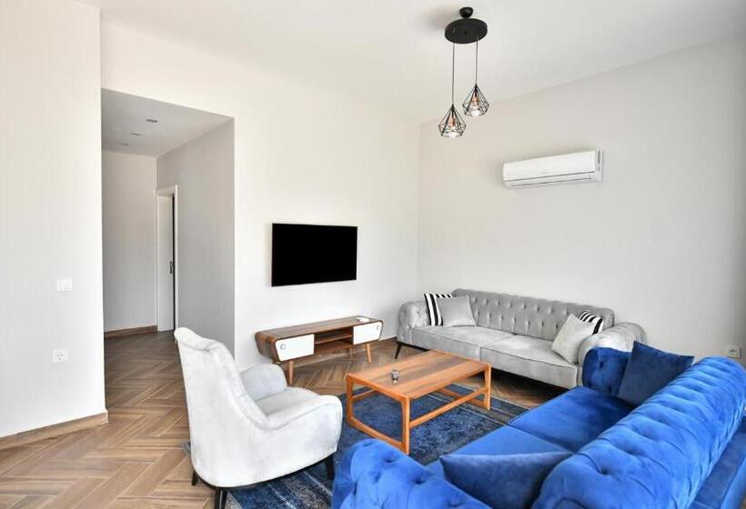 Apartament 2 Dormitoris, Red Moon Suites