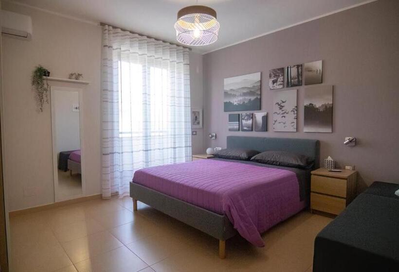 스탠다드 룸 공동 욕실, Civico 101