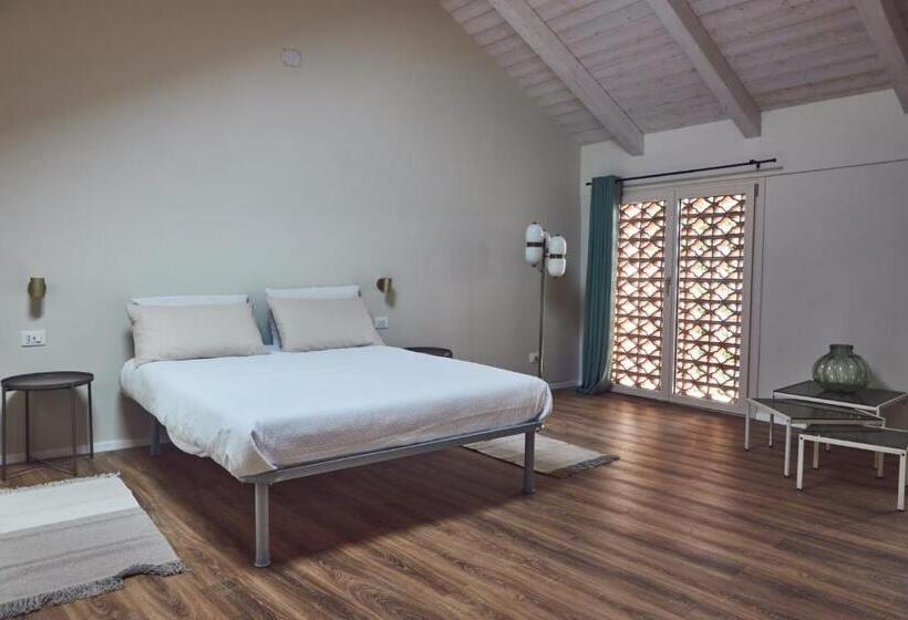 Полулюкс Вид на Сад, Cascina Cortese