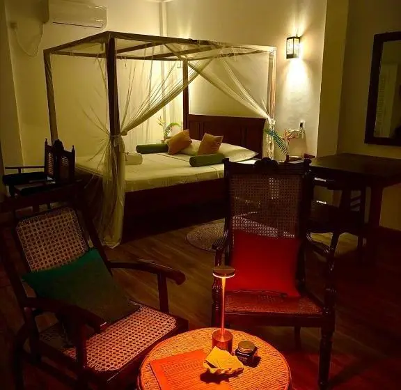 キングサイズベッドのスイートルーム, Cj S House At Mawella