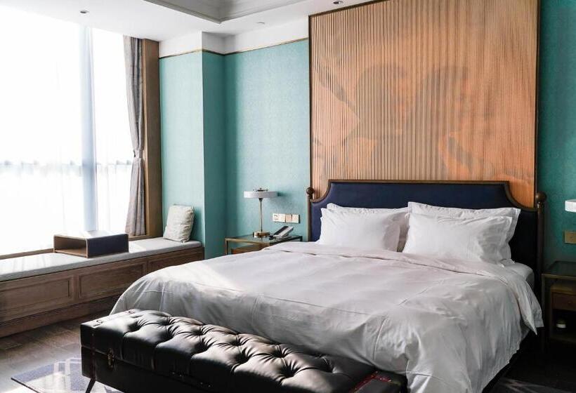 デラックススイート, Qingdao Oriental Studio Chuangzhi Ssaw