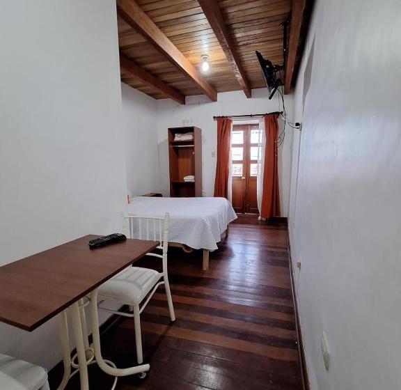 اتاق استاندارد با بالکن, Casa Wayra Cajamarca