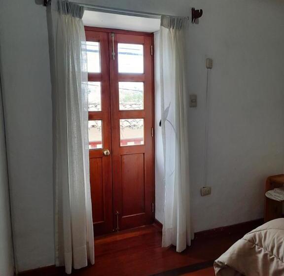 اتاق استاندارد با بالکن, Casa Wayra Cajamarca