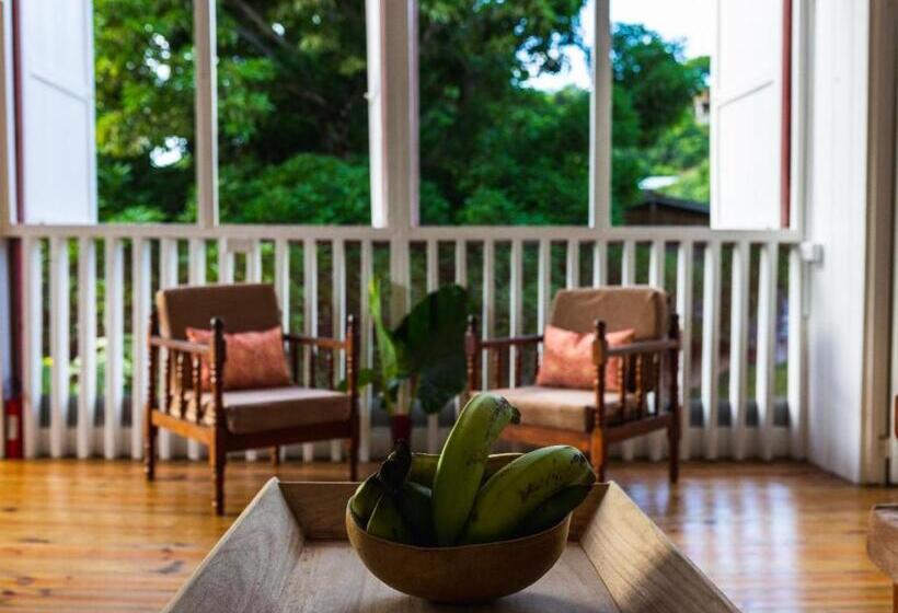 اتاق استاندارد با بالکن, Guava Shores Castara