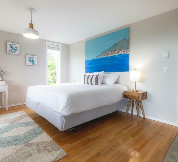 غرفة قياسية سرير كينج, By The Bay Lavender Villa