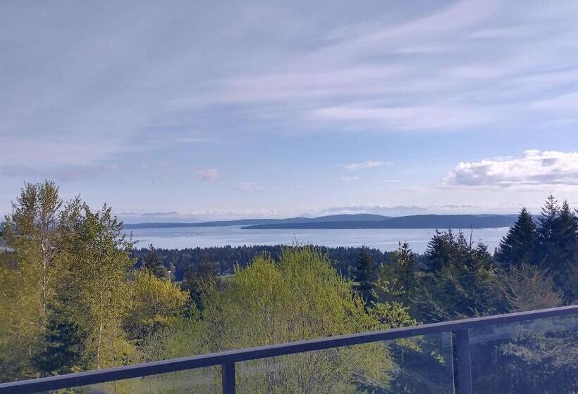 غرفة ديلوكس مطلّة علي البحر مزوَّدة بشُرفة, By The Bay Lavender Villa