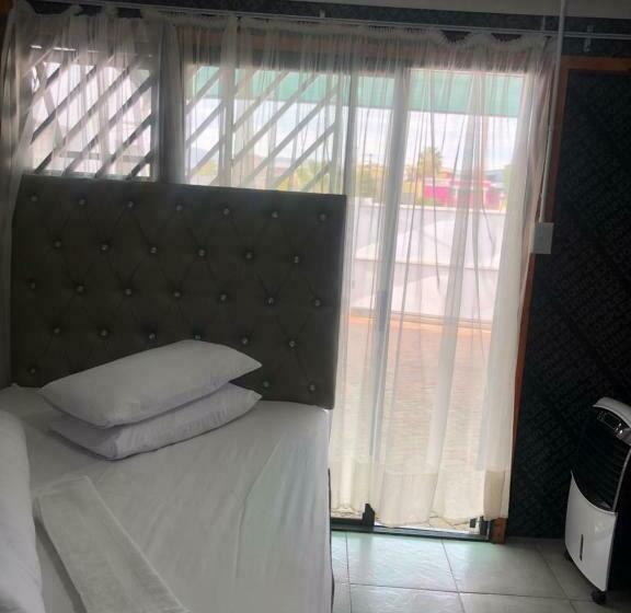 اتاق استاندارد, Frensie’s Bed And Breakfast