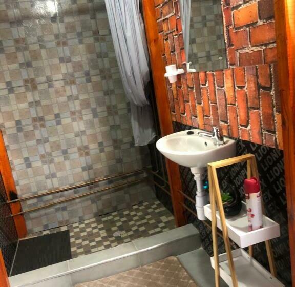 اتاق استاندارد, Frensie’s Bed And Breakfast