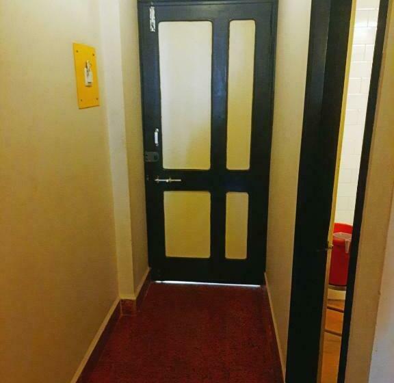 غرفة ديلوكس, Staymaker Sanman Deluxe Lodge