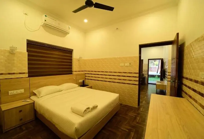 スタンダードルーム, Vrindavan Resort And Spa