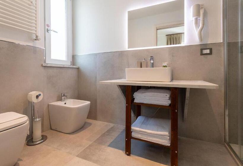 غرفة ديلوكس مزودة بشرفة, 23apartments