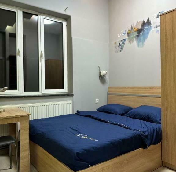 Camera Standard, Monami Guest House