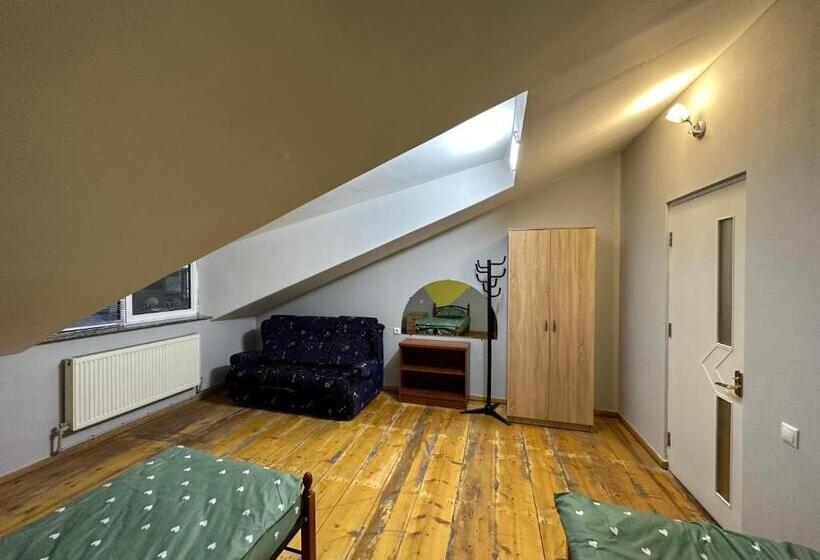 Camera Tripla Economy, Monami Guest House