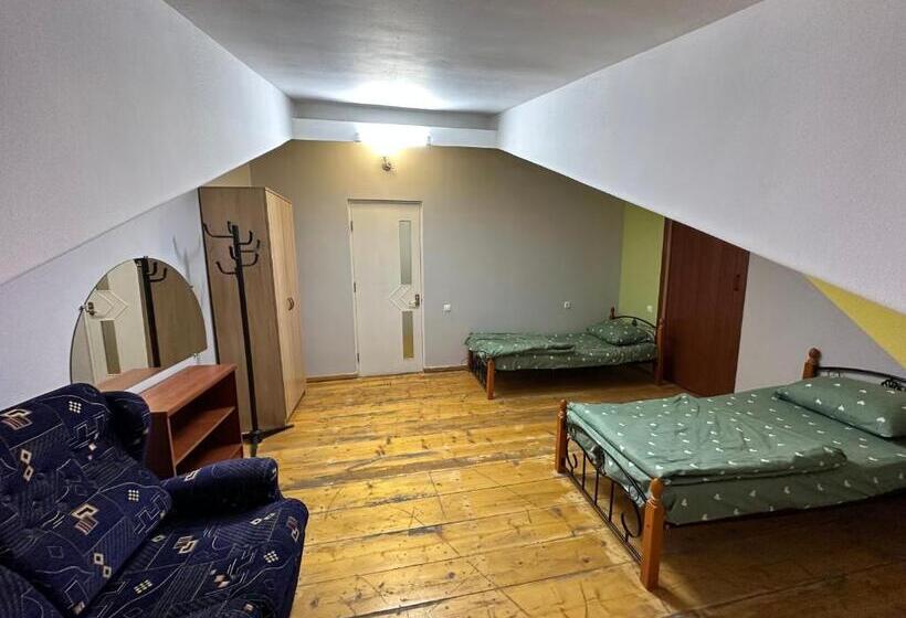 Camera Tripla Economy, Monami Guest House