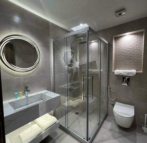 سوئیت با تخت بزرگ, Red Carpet Suites