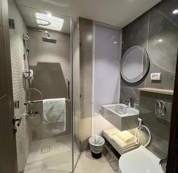 سوییت جونیور لوکس, Red Carpet Suites