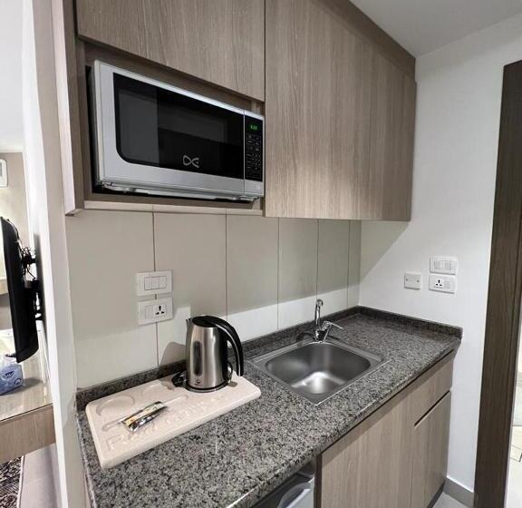 سوییت جونیور لوکس, Red Carpet Suites