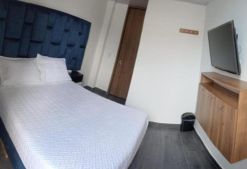Quarto Estandar, Everest Chia Oficial