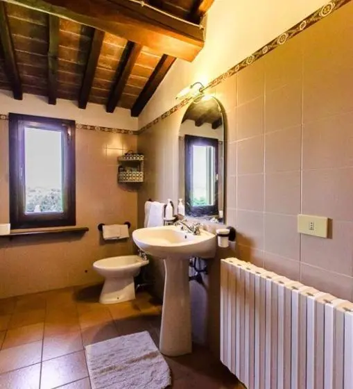 ２ベッドルームのスーペリアアパートメント, Agriturismo La Castellina