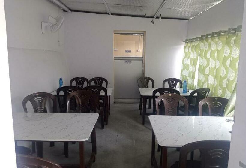 חדר דלוקס, Gujrada Peaks Home Stay