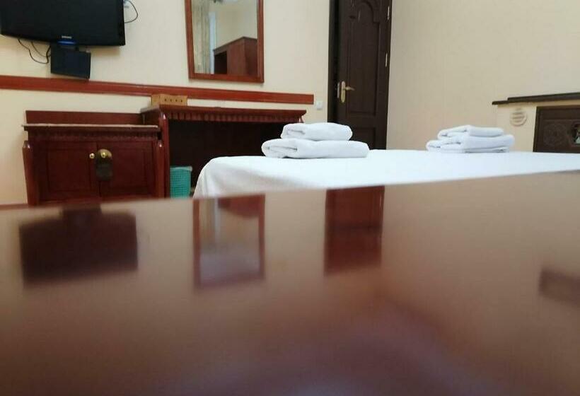 غرفة قياسية, Sarbon Plaza