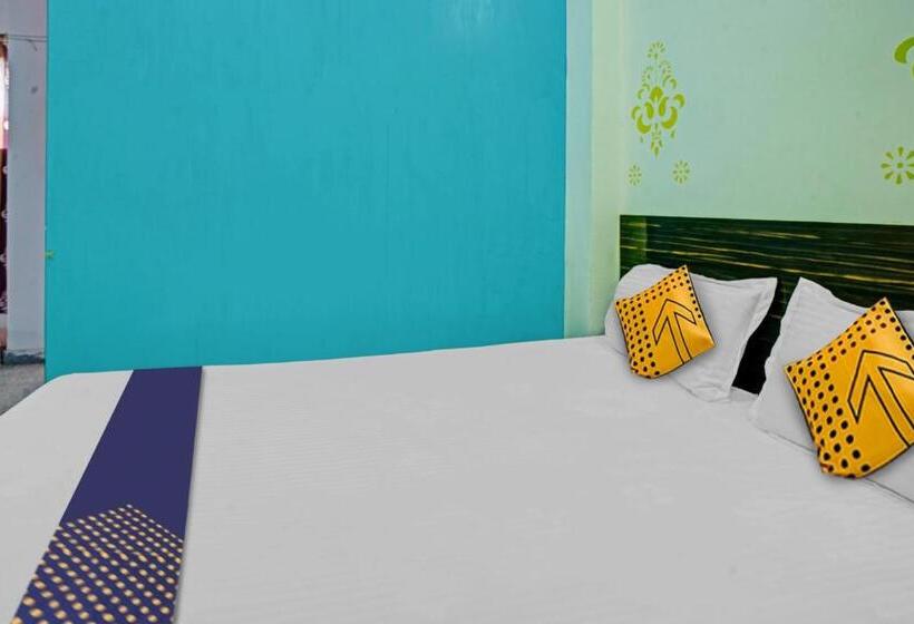 Quarto Triplo Clássico, Spot On 81083 Sky Villa