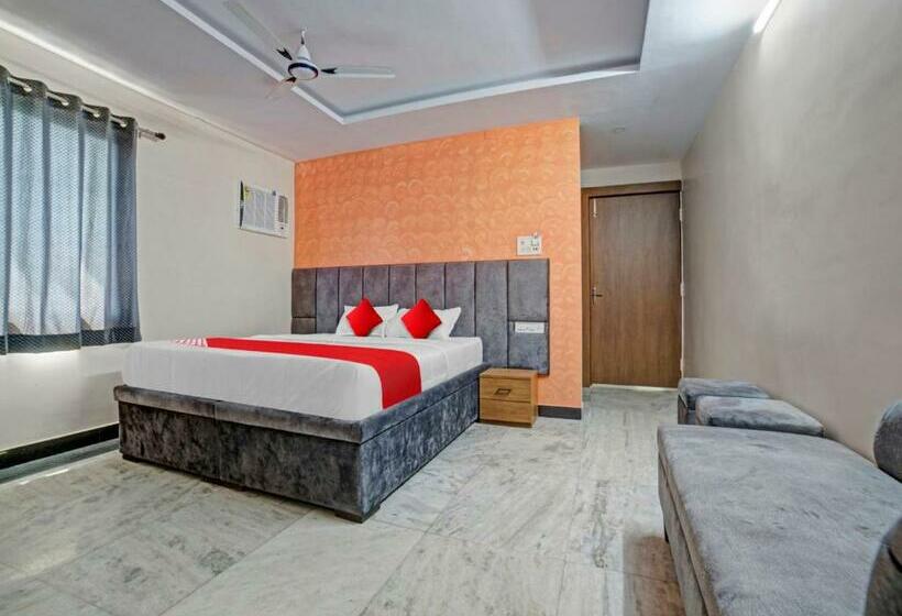 スタンダードルーム, All Seasons Corporate