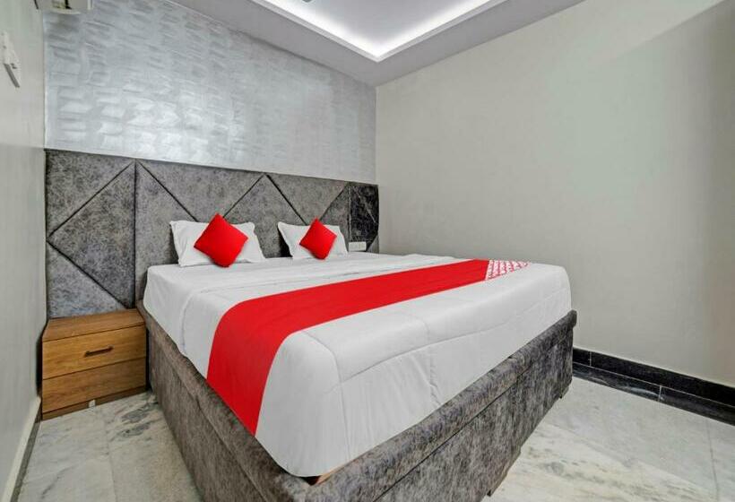 スタンダードルーム, All Seasons Corporate