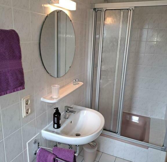 Номер Стандарт, Moselpension Gwosch