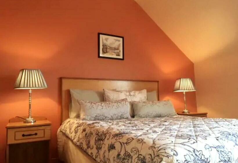 Стандартный Номер Кровать Кинг, The Clady