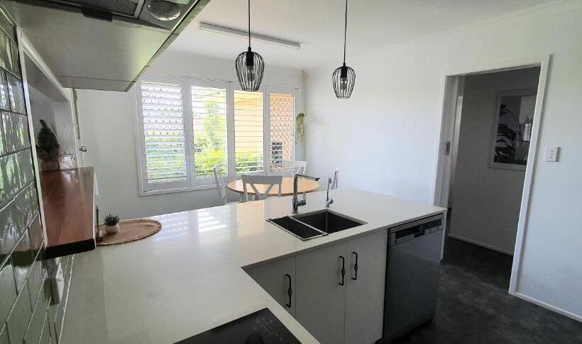 דירת שלושה חדרים, Toowoomba Hospital Apartments