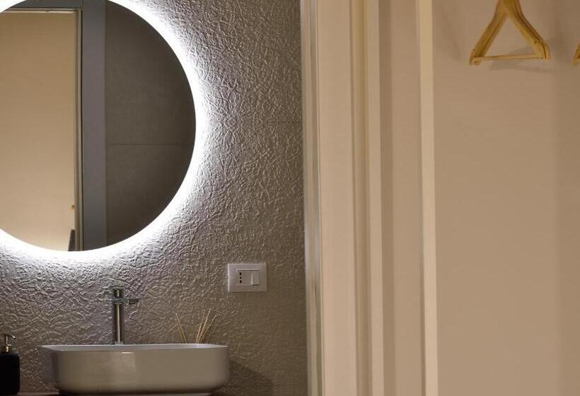 スタンダードルーム, Almarì