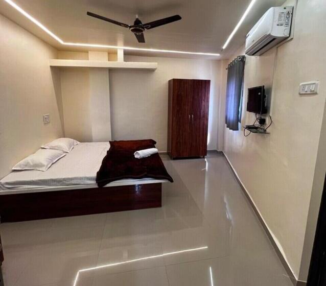 اتاق لوکس, Meet Inn