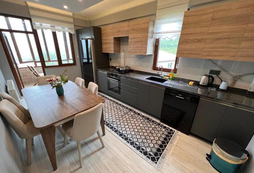 Апартаменты 1 Спальня Вид на Море, Shen Home Life