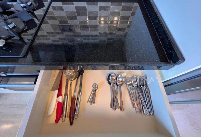 شقة ديلوكس غرفة نوم واحدة, Shen Home Life