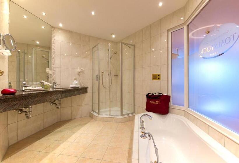 غرفة قياسية مزوَّدة بتراس, .. Mein Romantisches Hotel Toalstock