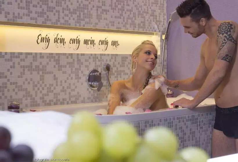 デラックスルーム, .. Mein Romantisches Hotel Toalstock
