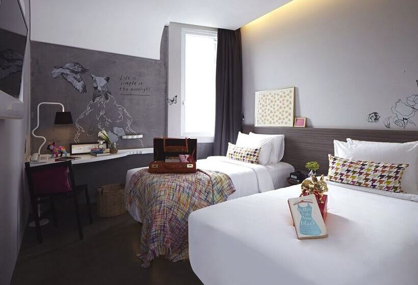Студия Стандарт, Artotel Thamrin Jakarta
