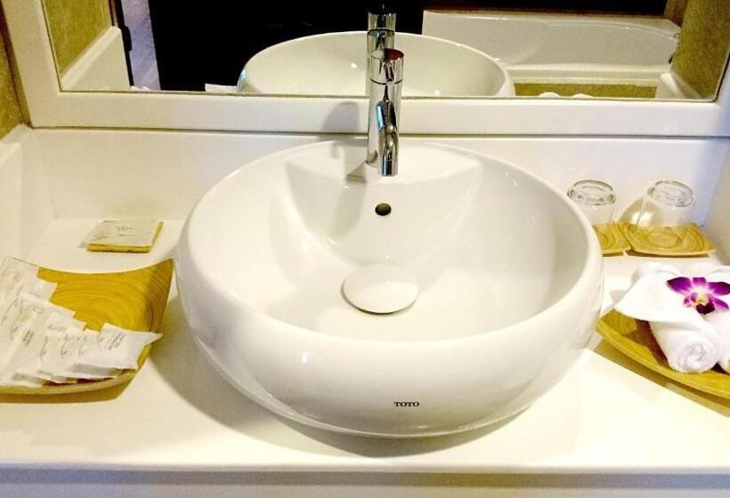 اتاق لوکس با چشم‌انداز دریا, Green World Hotel Nha Trang