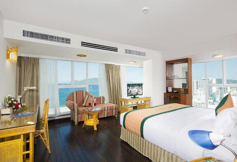 سوییت, Green World Hotel Nha Trang