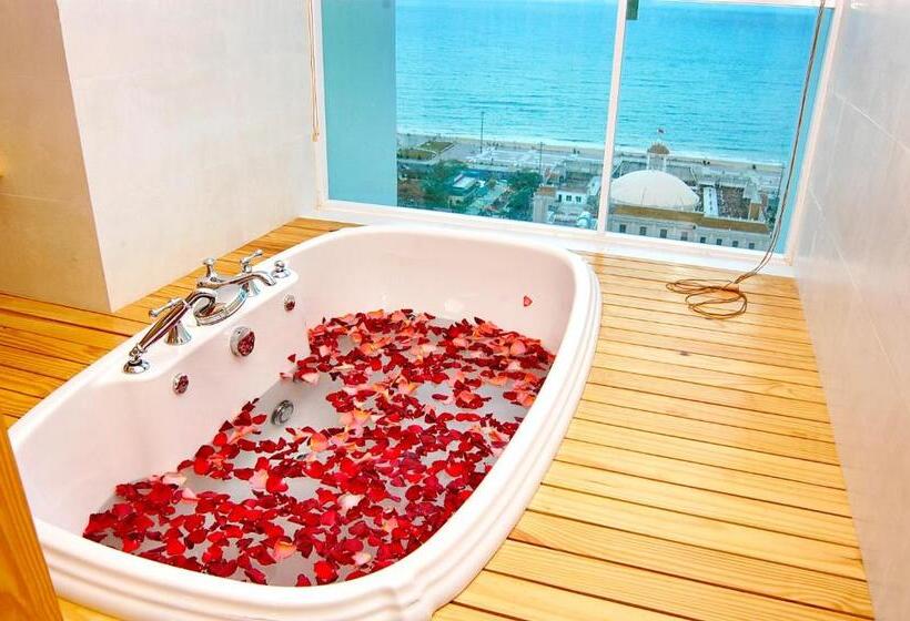 سوییت, Green World Hotel Nha Trang