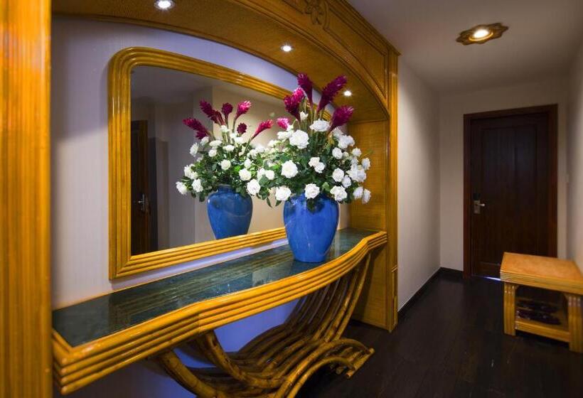 سوئیت پرزیدنت, Green World Hotel Nha Trang