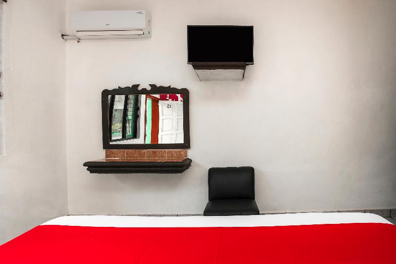 غرفة قياسية سرير كينج, América