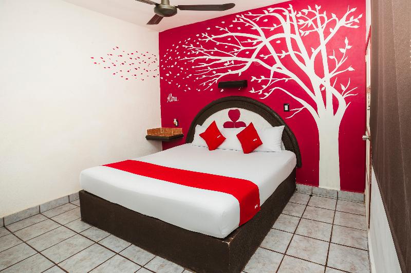 غرفة قياسية سرير كينج, América