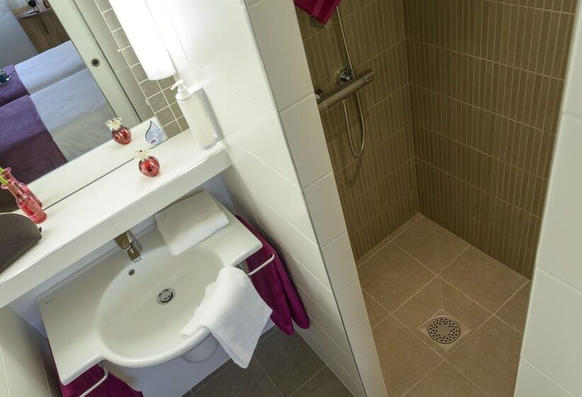 Номер Стандарт Индивидуальный, Brit Hotel Reims Croix Blandin