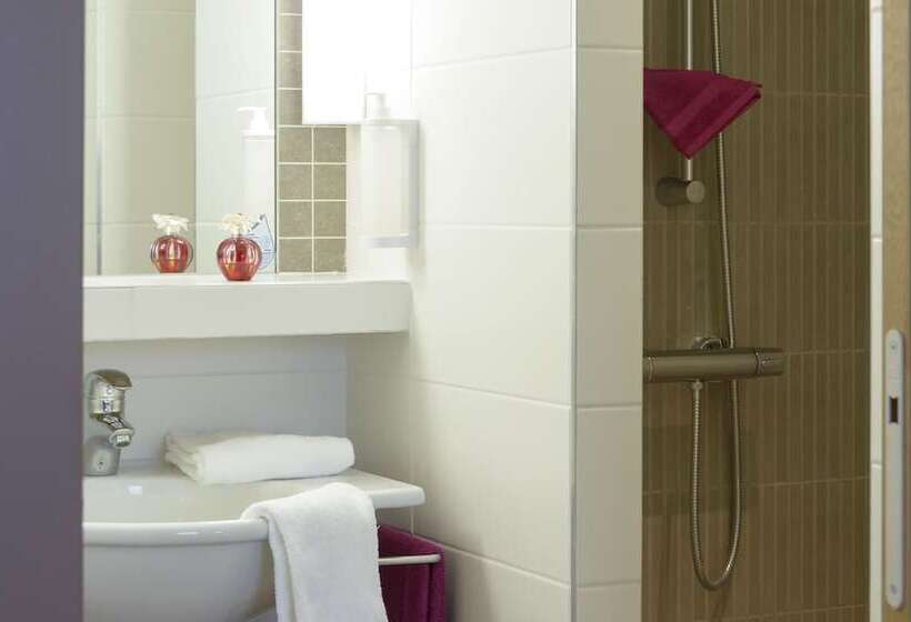 اتاق استاندارد یک نفره, Brit Hotel Reims Croix Blandin