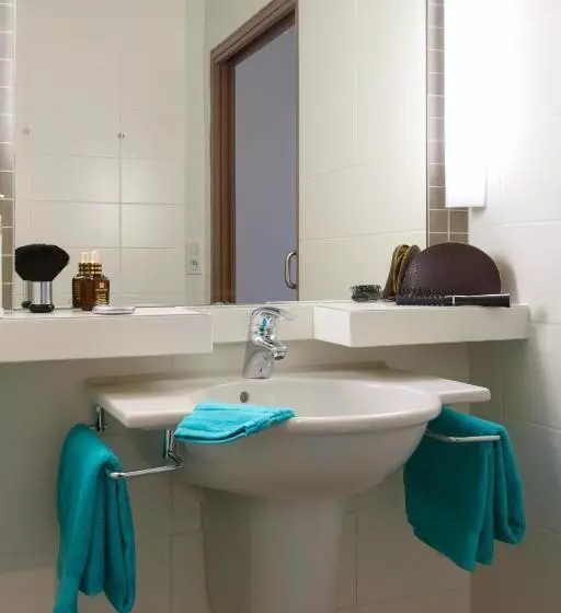 1ベッドルームアパートメントをつなぐ, Brit Hotel Reims Croix Blandin