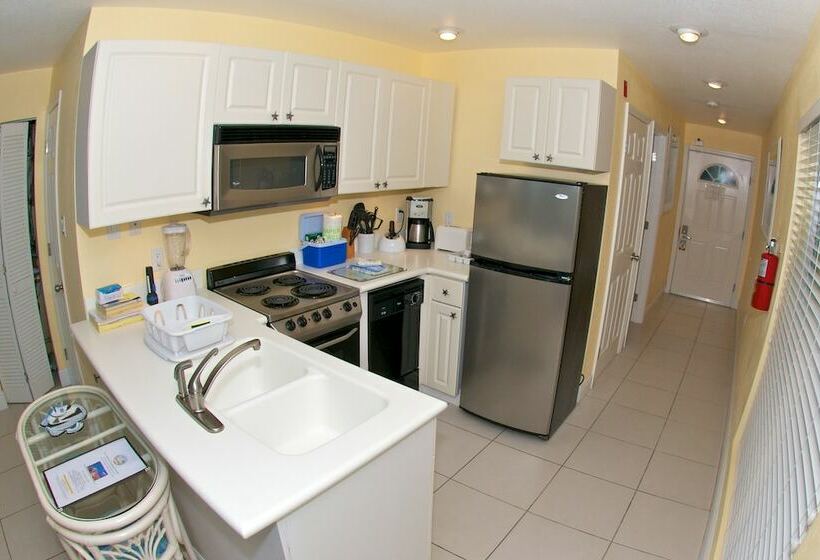 آپارتمان عادی 1 خوابه, Compass Point Dive Resort