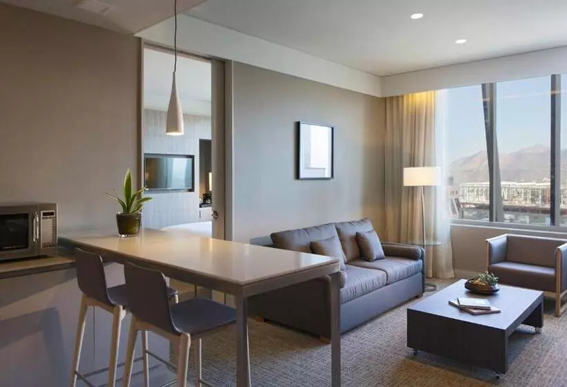 Sviitti Kaupungin Näkemystä, Courtyard By Marriott Santiago Las Condes