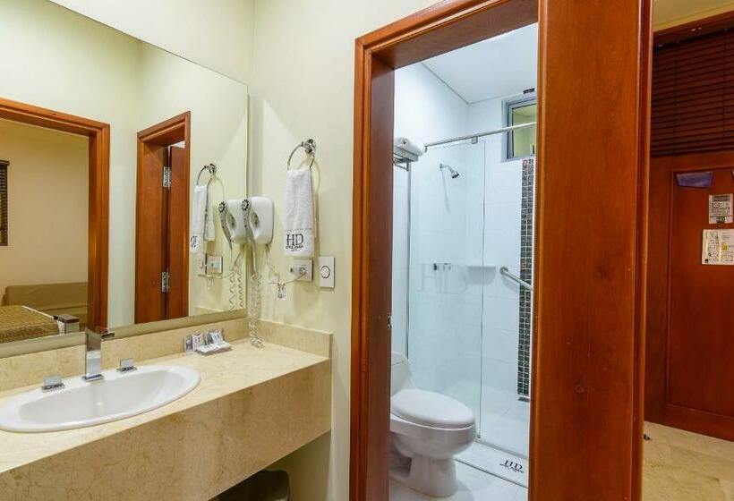 标准间, Dorado La 70